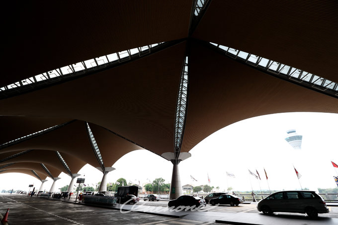 马来西亚个人旅游电子签证、过境签证、落地签证真相揭秘和吉隆坡国际机场KLIA1、KLIA2航班中转通关秘笈（2016版）