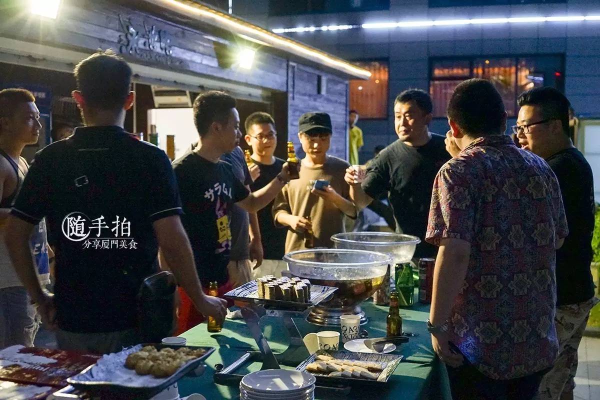 今晚有毒|这妹纸喝了“断片*身失**酒”！结果。。。