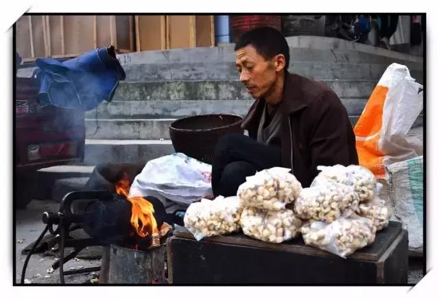 失传已久的街边老手艺,济南老泉城路消失的老铺子