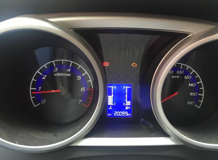 修车师傅讲解车的故障灯,修车老师傅讲解车子毛病