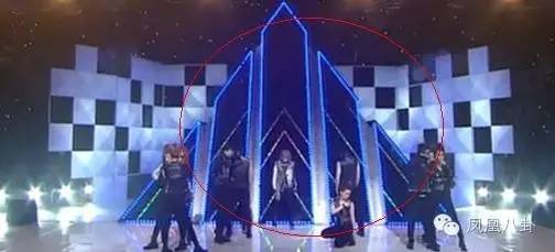 手势暗藏神秘代码、顶级明星纷纷效忠？娱乐圈竟还隐藏着神秘组织