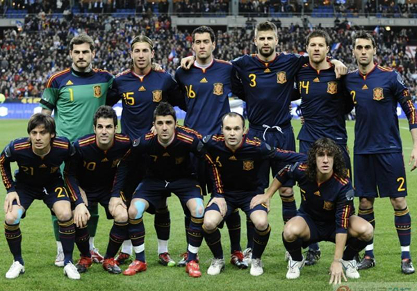 足坛现役球员夺冠次数,足坛29号战袍