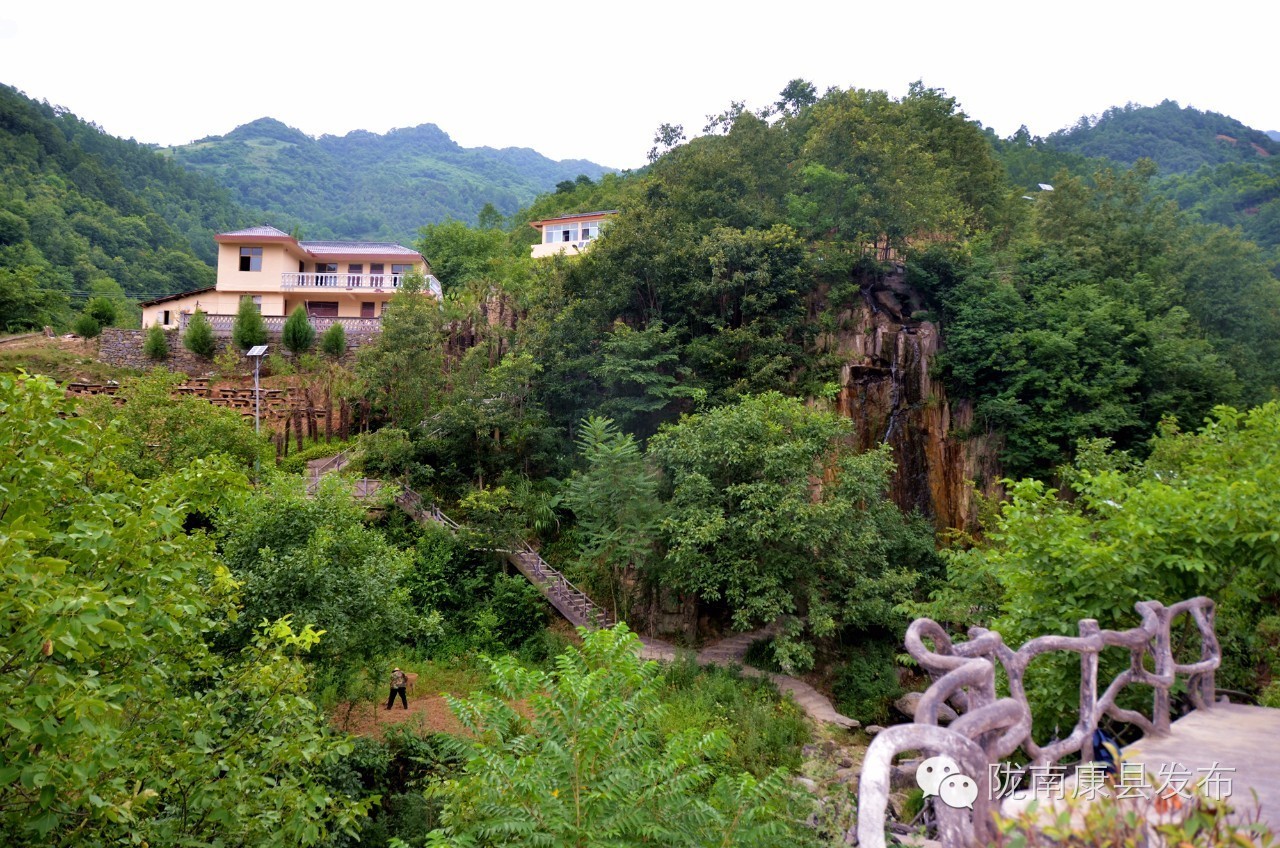 古村焕新颜，乡愁留心间