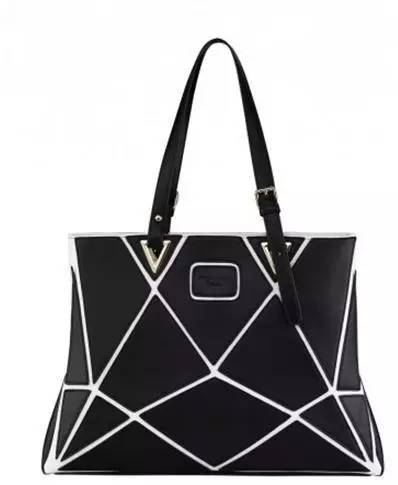 适合夏天背的包包小品牌,适合夏天背的大牌经典包