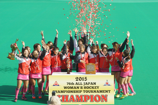 为索尼电视代言的曲棍球小姐将征战里约奥运会