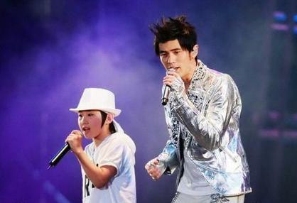 杨颖刘亦菲易烊千玺代言的什么,杨颖杨幂易烊千玺刘亦菲肖战