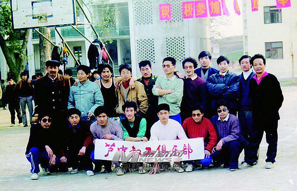 这就是我们热爱的足球,我们为什么热爱足球