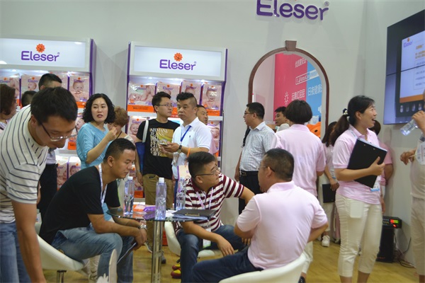 瀛曞┐绔ュ睍2019,棣栧眾瀛曞┐绔ユ垚闀垮崥瑙堜細