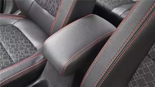 这车只要你舍得给油，基本都很吵？是的！