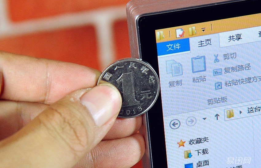 专门为设计师提供的一款显示器,设计师为什么喜欢苹果电脑