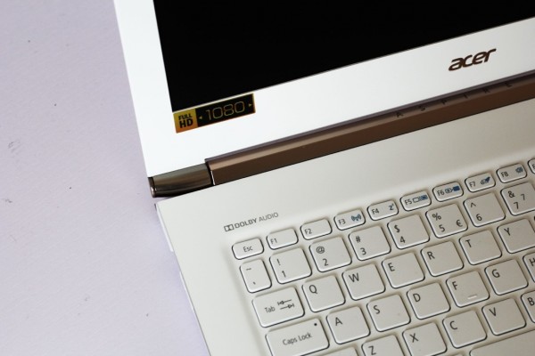 超极本不只是轻薄，Acer蜂鸟S5-371评测