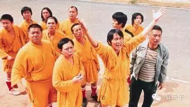 少林足球致敬足球片段,少林足球星爷经典片段