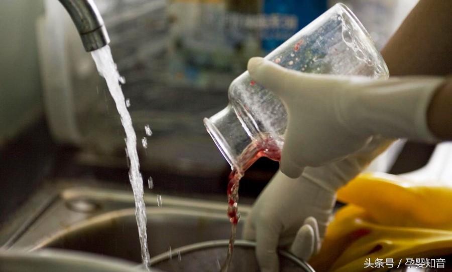 胎心停了和发烧有关系吗,孕妇发烧胎心没有了