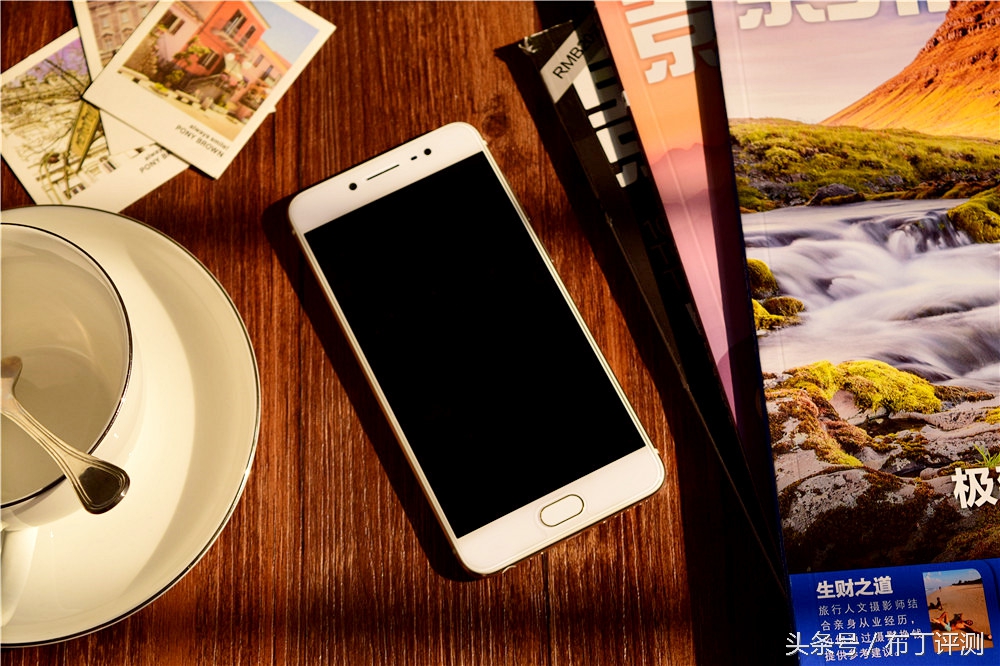 vivox71600万柔光双摄,vivox7拍照效果