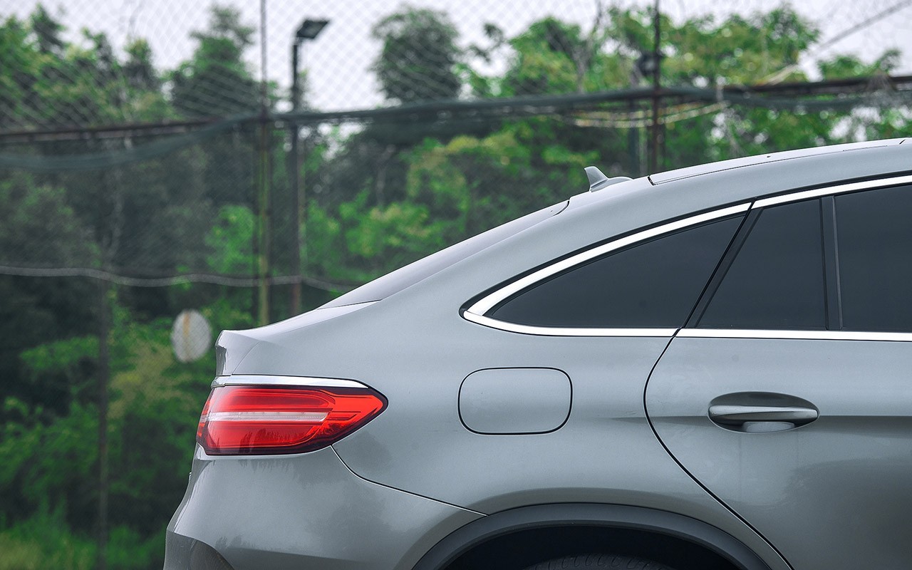 2022款奔驰gle450试驾视频,2024款奔驰gle400试驾测评