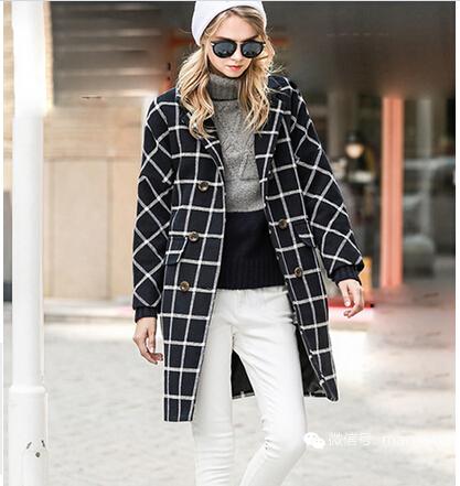 格纹西装配高领毛衣穿出大牌范 (黑色连帽毛衣搭配西装羊绒大衣)