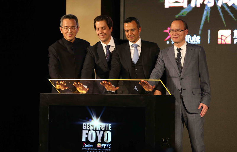 穆里尼奥携手门德斯,穆里尼奥曼联发布会