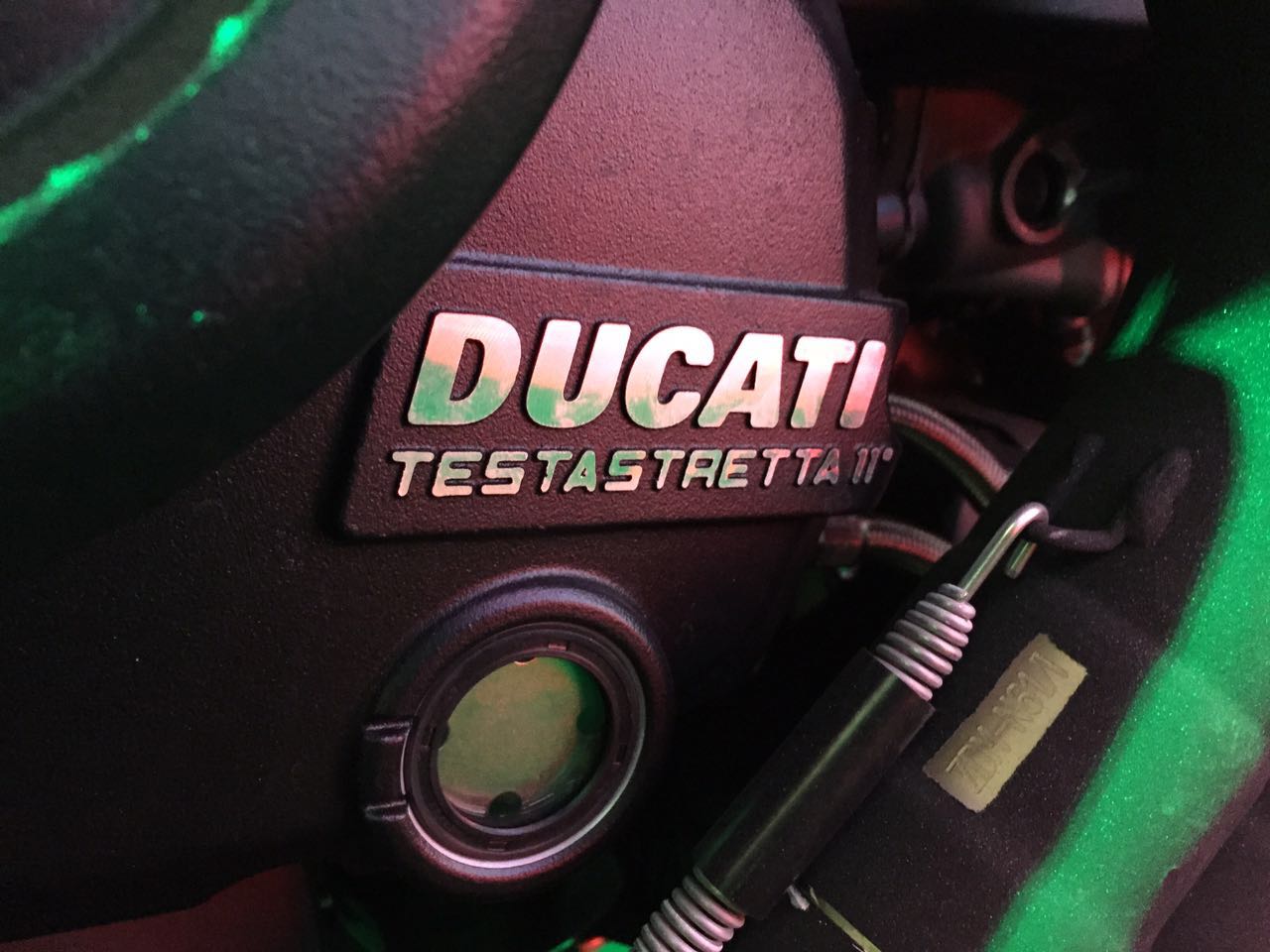 数百名杜卡迪车主齐聚北京，新款杜卡迪魔鬼Carbon现身