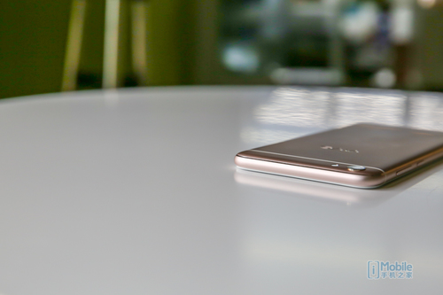 极致自拍vivos7,vivox70超清画质