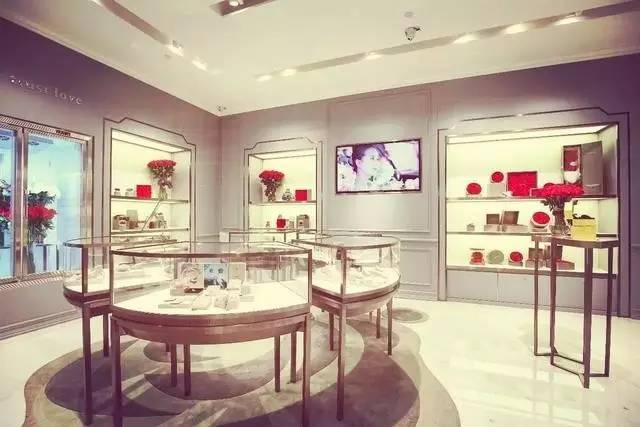 购物中心里特能赚钱的32家花店，年营业额10亿+！