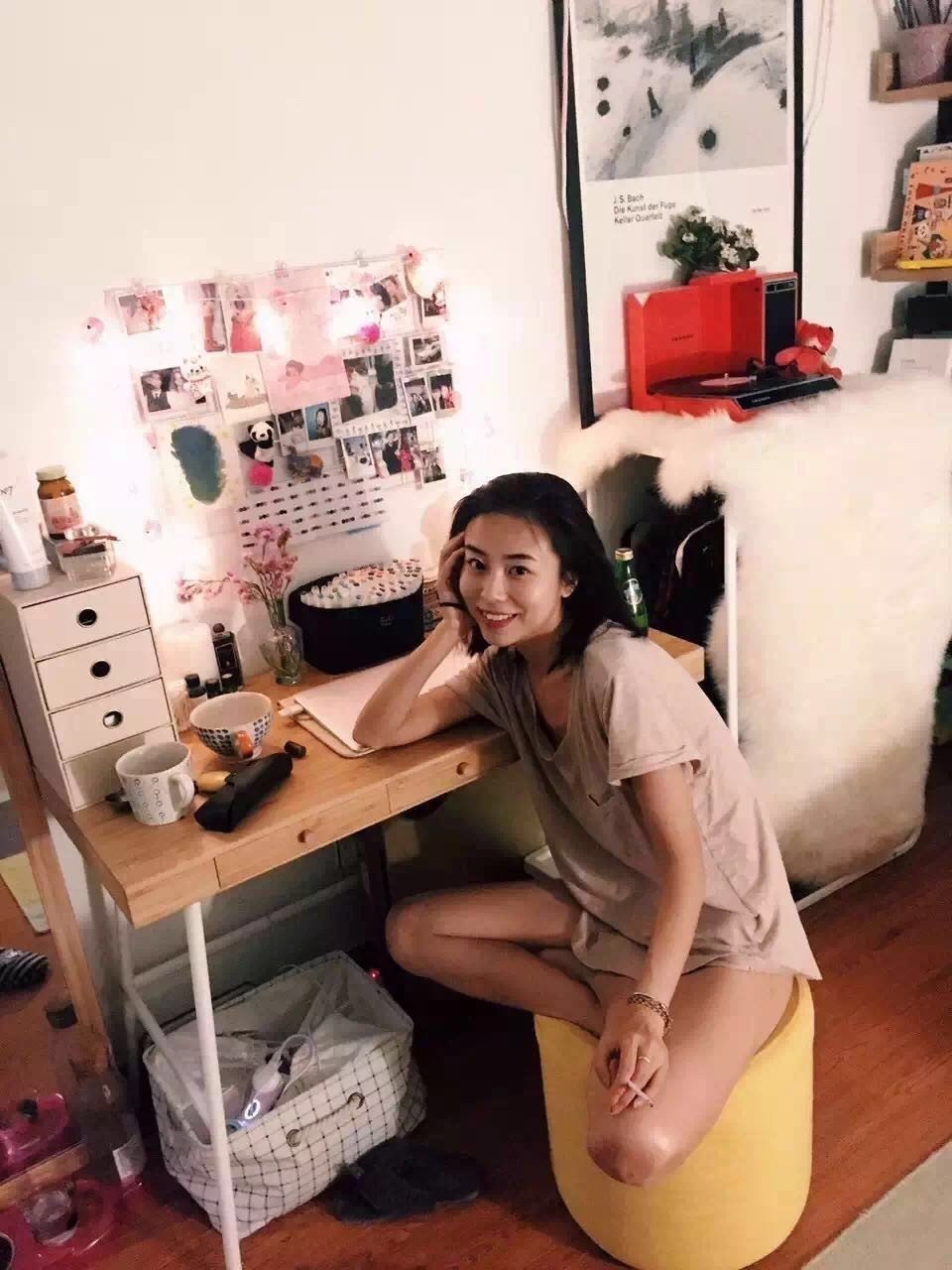 女生花1700改造破旧出租屋,90后女生独自租房改造毛坯房