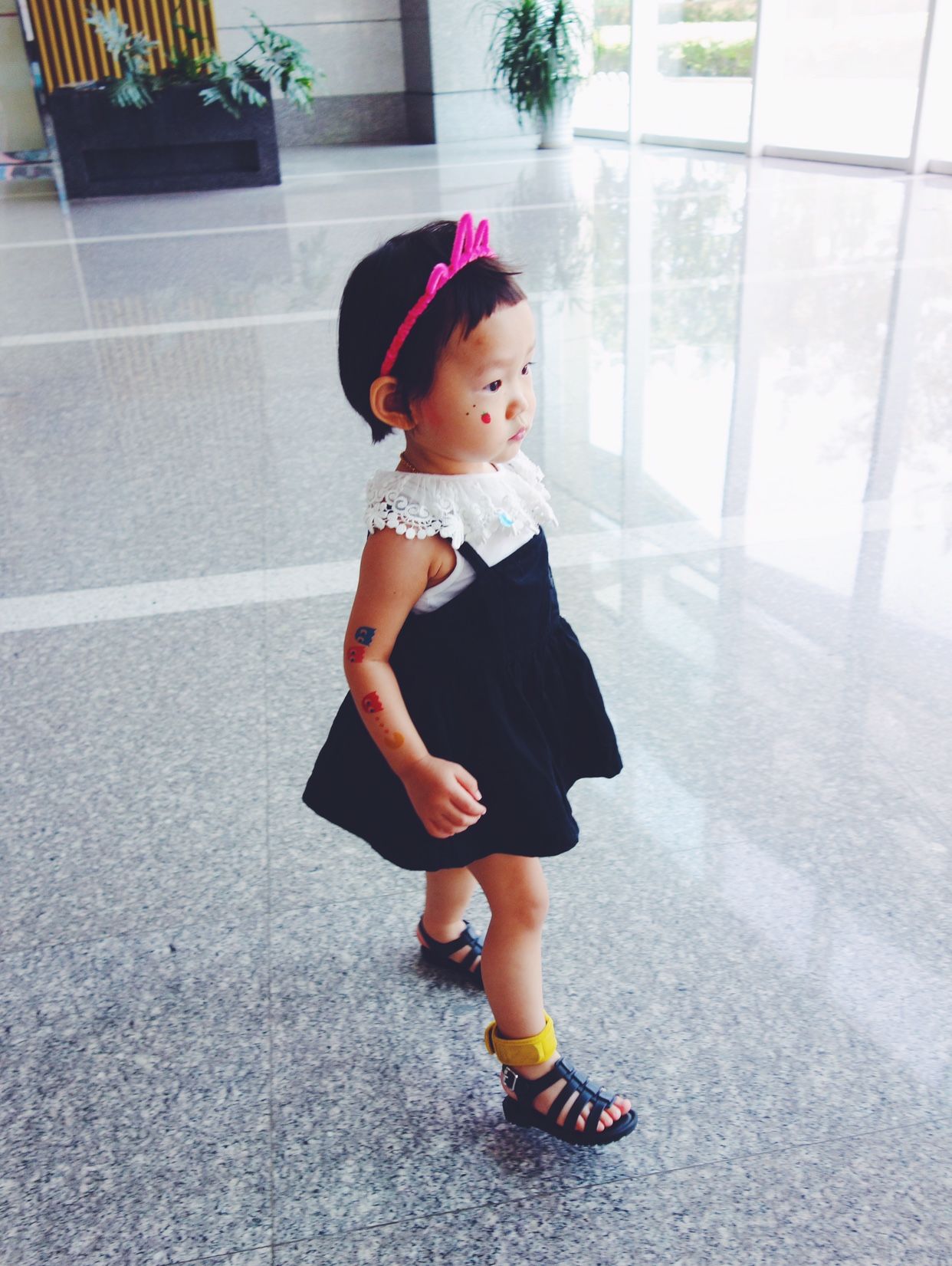 品牌童装清仓大放送,童装大清仓视频