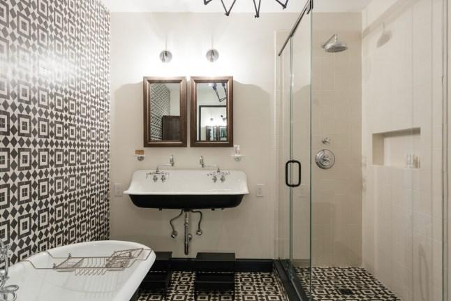 五金挂件安装位置,浴室挂件怎么装合理