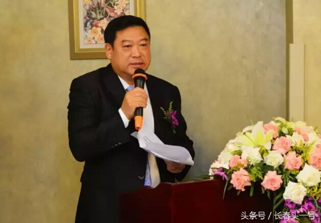 缇庝附鐒︾偣鏁村舰缇庡鍖婚櫌淇榧诲瓙,缇庝附鑱氱劍