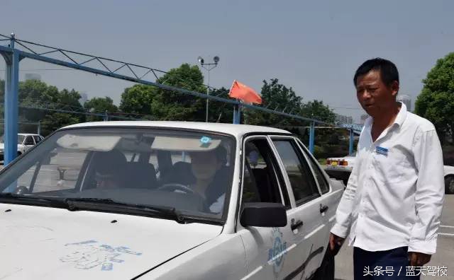 驾校学车怎么对付教练,驾校教练的7个技巧