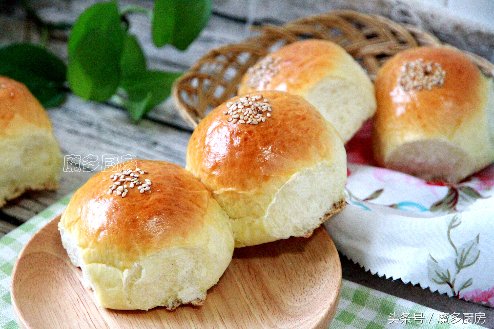 自己做的面包很健康,自己做的面包酥香柔软