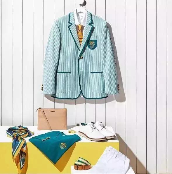 奥运队服,奥运国旗披身