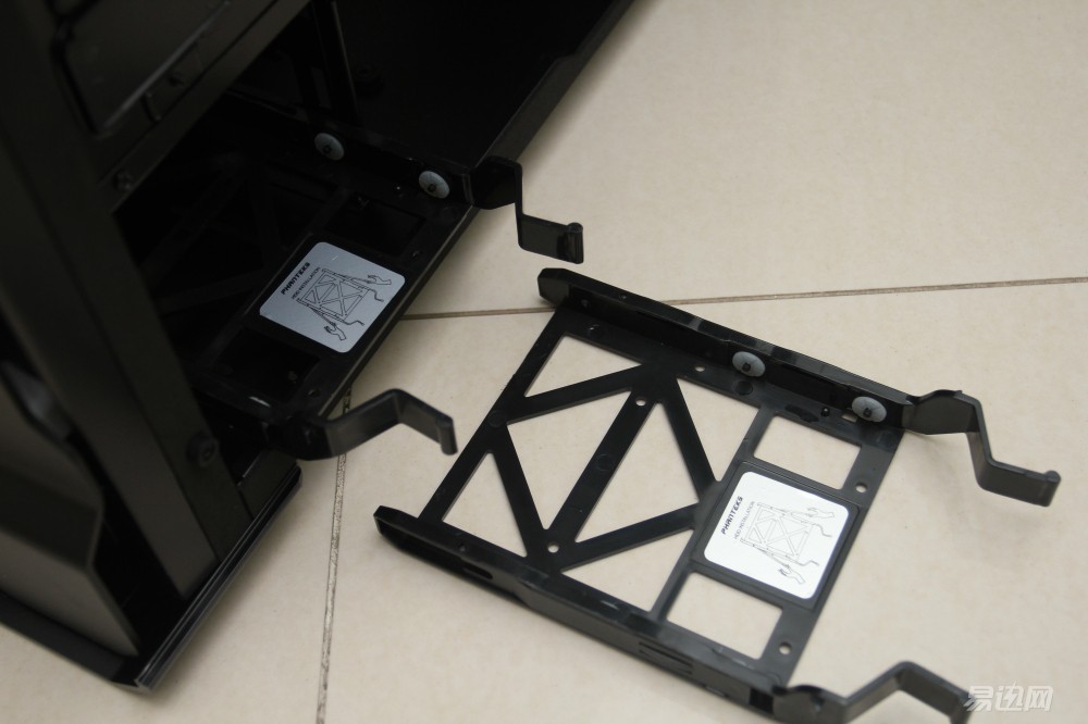 追风者515机箱可以装大主板吗,华擎b150装nvme