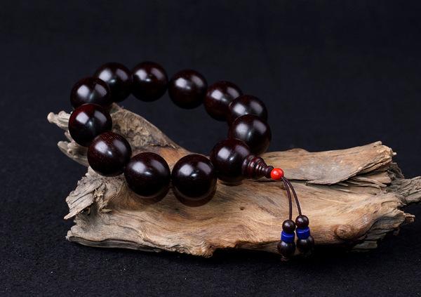 顶级小叶紫檀手串图片,怎么辨别小叶紫檀手串