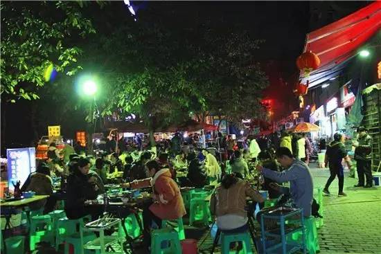 隐藏于闹市的重庆美食,来重庆必打卡美食街