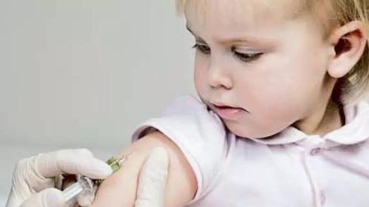 五招让宝宝不再害怕打针,一个月的宝宝打针知道疼吗