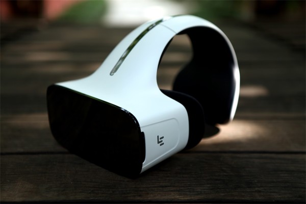 乐视超级头盔支持手机,乐视超级头盔怎么用