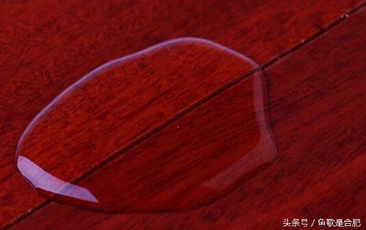 地板不小心水泡了鼓包了怎么办,地板不平还让水泡了怎么办