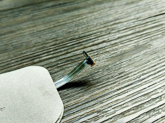 手机壳有贴片可以无线充电,手机壳贴了个贴片能无线充电吗