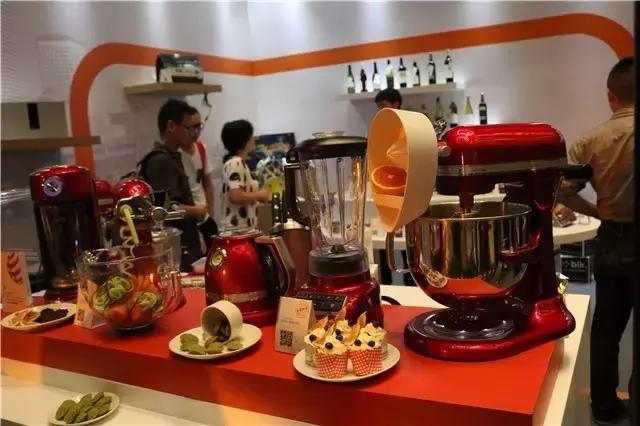 两个小时就能逛遍全世界？好喝的酒果然都是糖衣炮弹