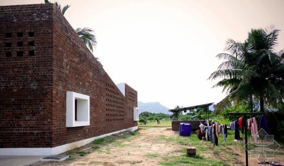 住豪宅不开心,住豪宅又不开心