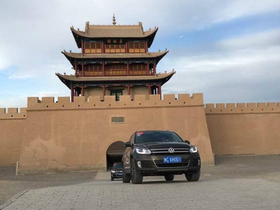 超多美图慎入！开神车，走丝路，这些不可思议的美景就在中国！