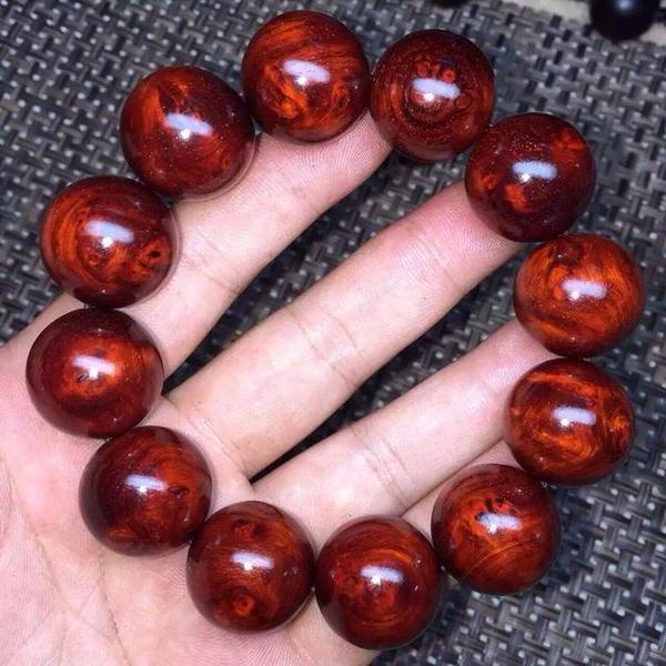 顶级小叶紫檀手串图片,怎么辨别小叶紫檀手串