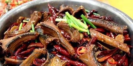 中国最奇葩的九种美食,一般人不敢尝试的十大奇葩美食