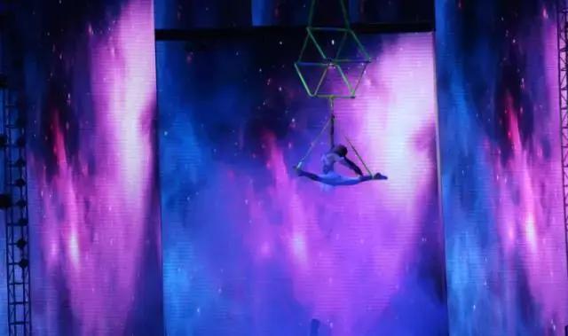 晚上注定是个不平凡的夜晚铃声,这个夜注定要不平凡