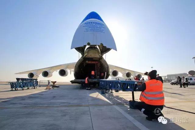 牛！竟然直接用大飞机空运中国城铁