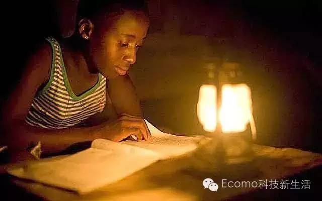 足球奥巴马名场面,奥巴马踢足球视频