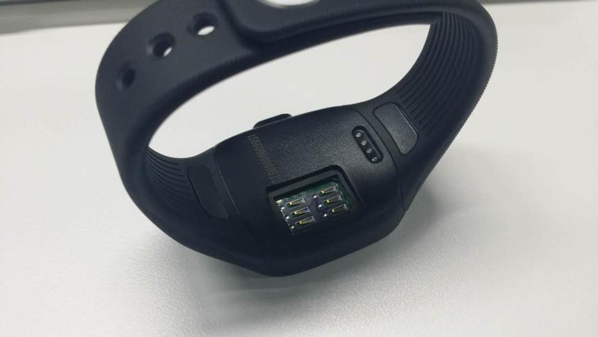 单卡变双卡双待卡托,单卡变双卡靠谱吗