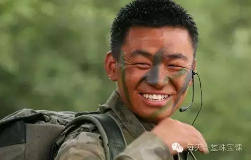 马蓉为王宝强庆生,马蓉曝光王宝强账单