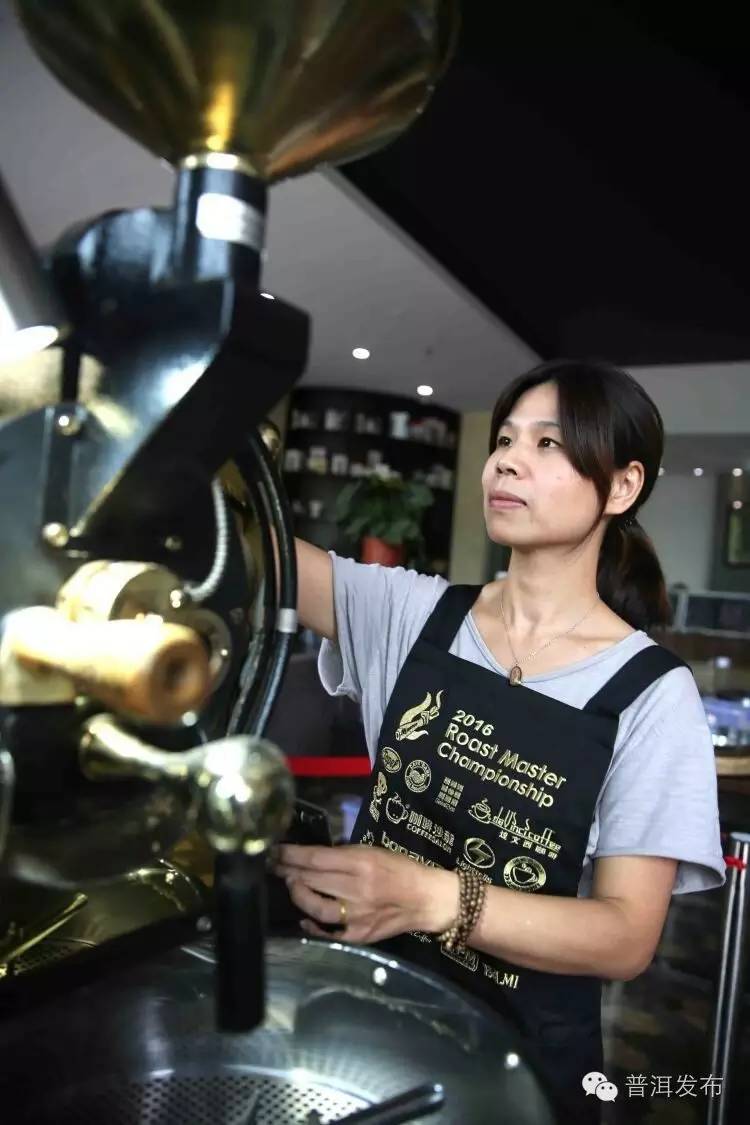 2016“Toper”杯咖啡烘焙大师赛普洱分赛区决出优胜者本地咖啡师张富民夺冠