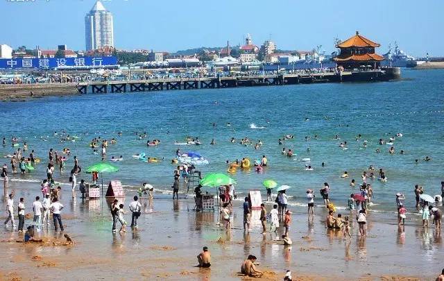 青岛海水浴场洗海澡,山东青岛水质怎么样